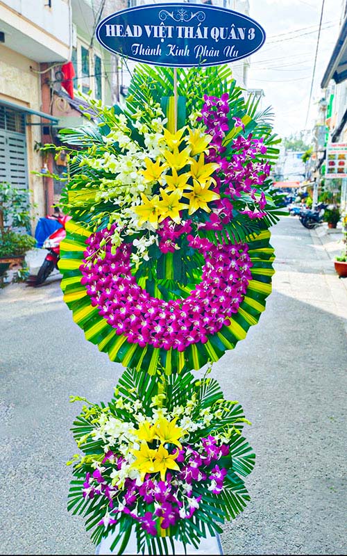 vong hoa chia buon dam tang